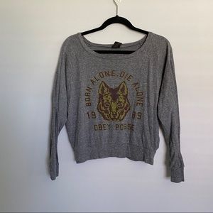 Obey sweater